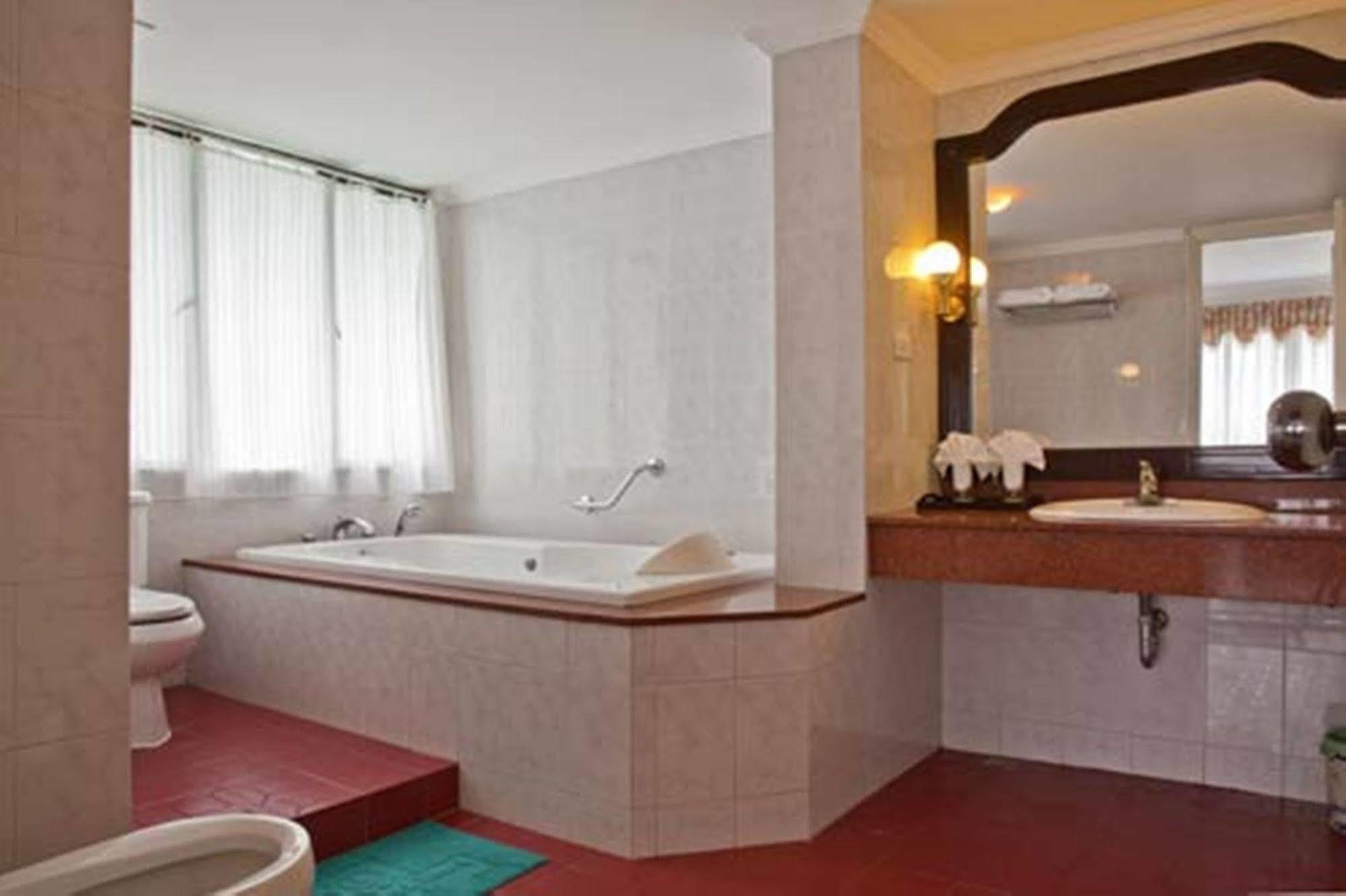 Green Park Hotel Hanoi Kültér fotó