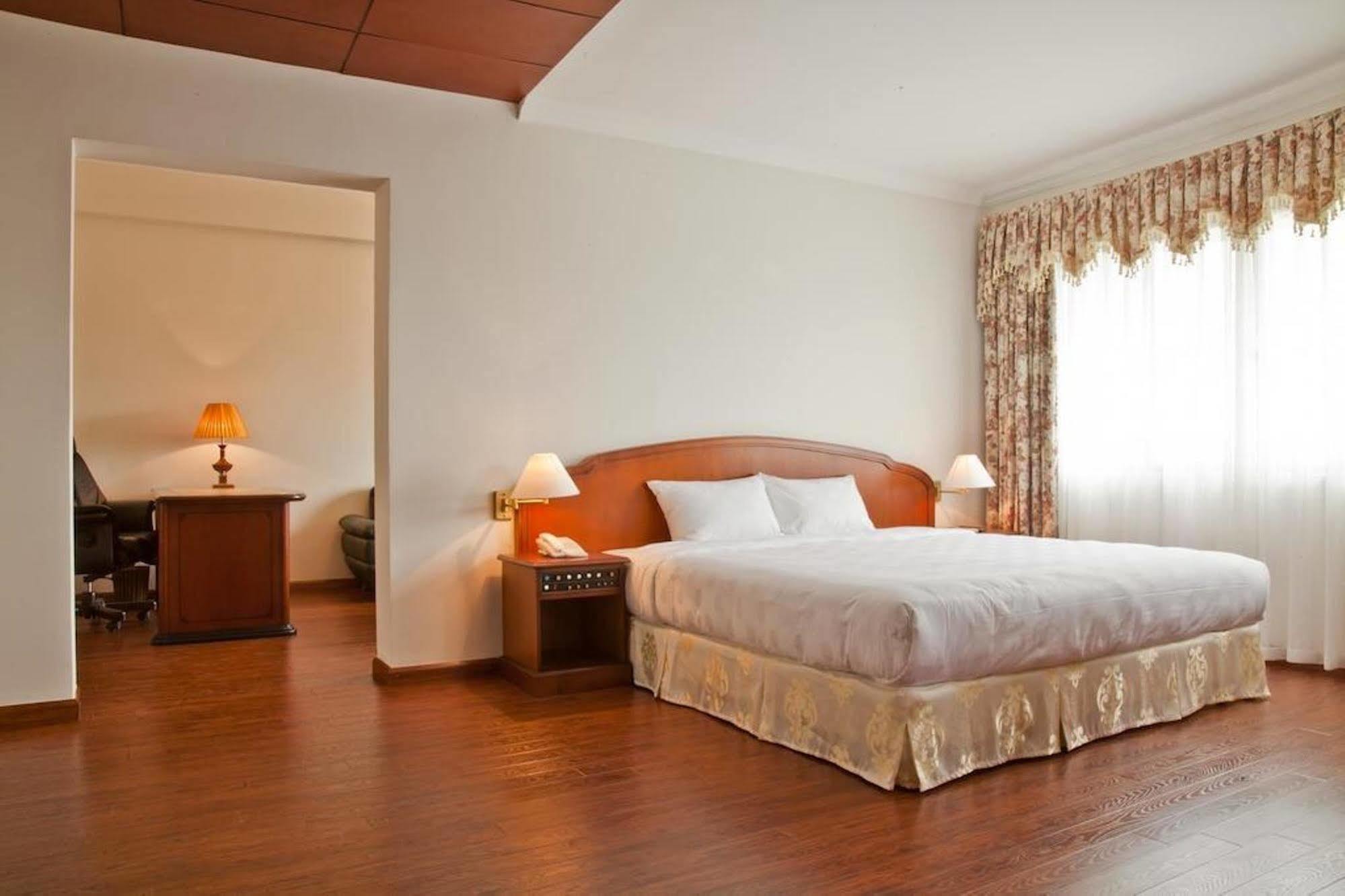 Green Park Hotel Hanoi Kültér fotó