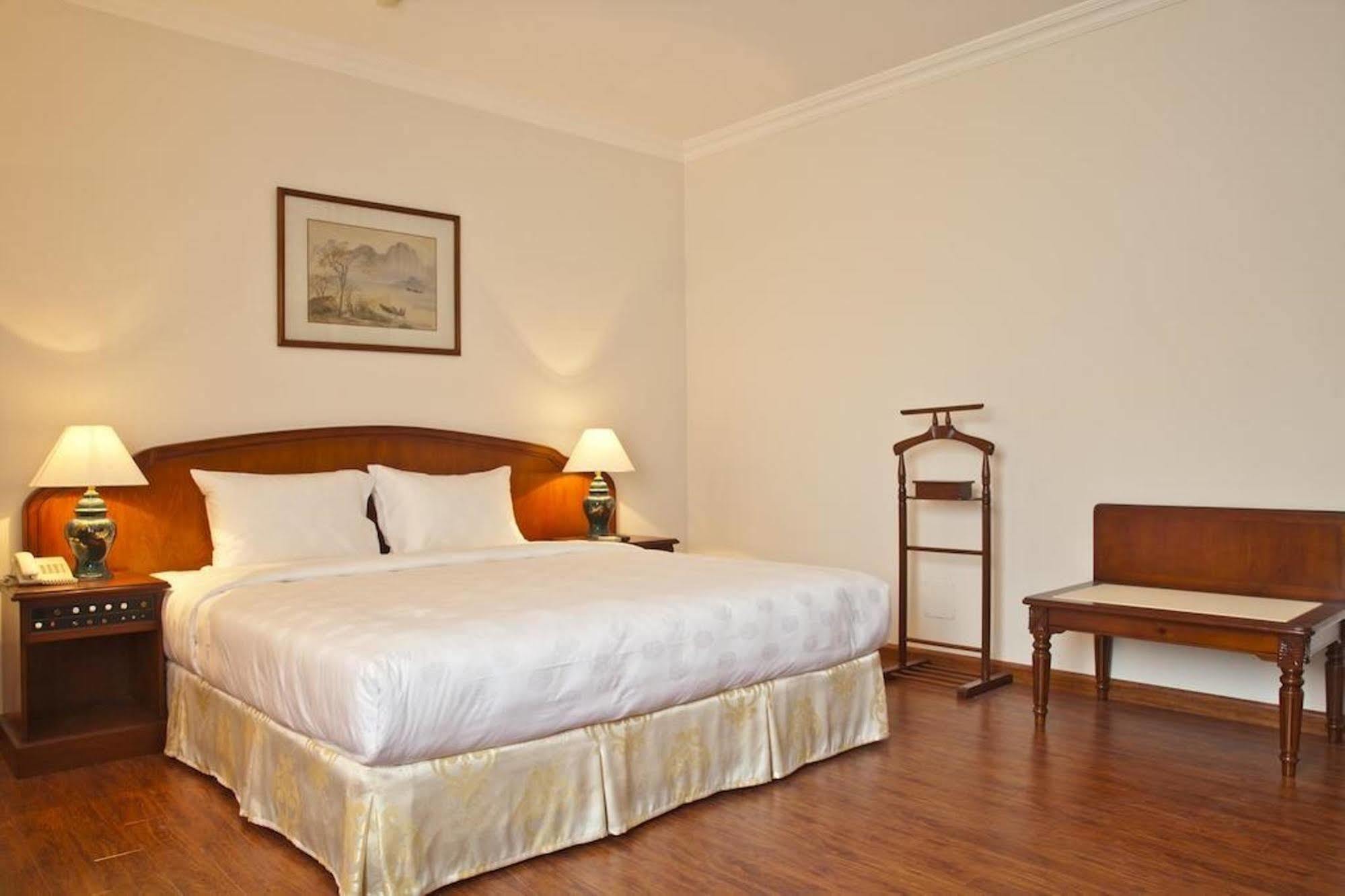 Green Park Hotel Hanoi Kültér fotó